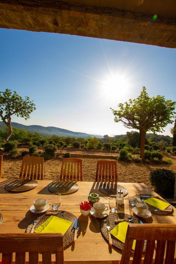 Le Mas Saint Michel Grimaud Bed & Breakfast ภายนอก รูปภาพ