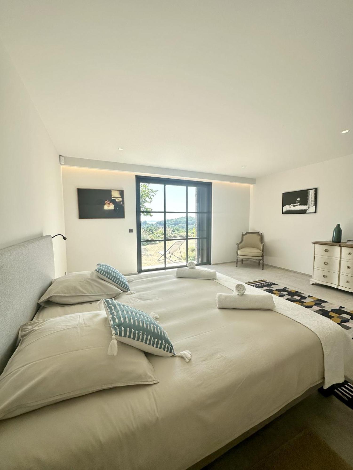 Le Mas Saint Michel Grimaud Bed & Breakfast ภายนอก รูปภาพ